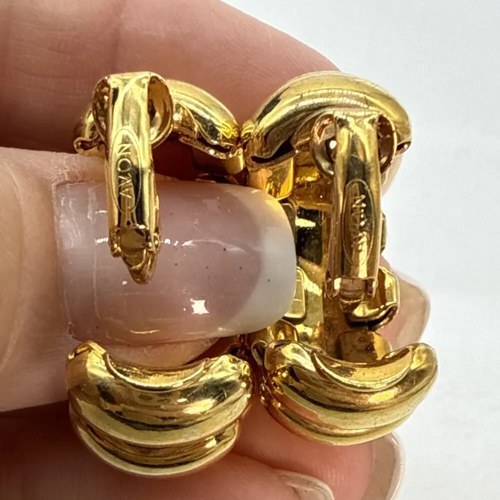 Vintage Avon SP Gold Tone Puffy Segmented Chunky Hoop Earrings Clip On 1